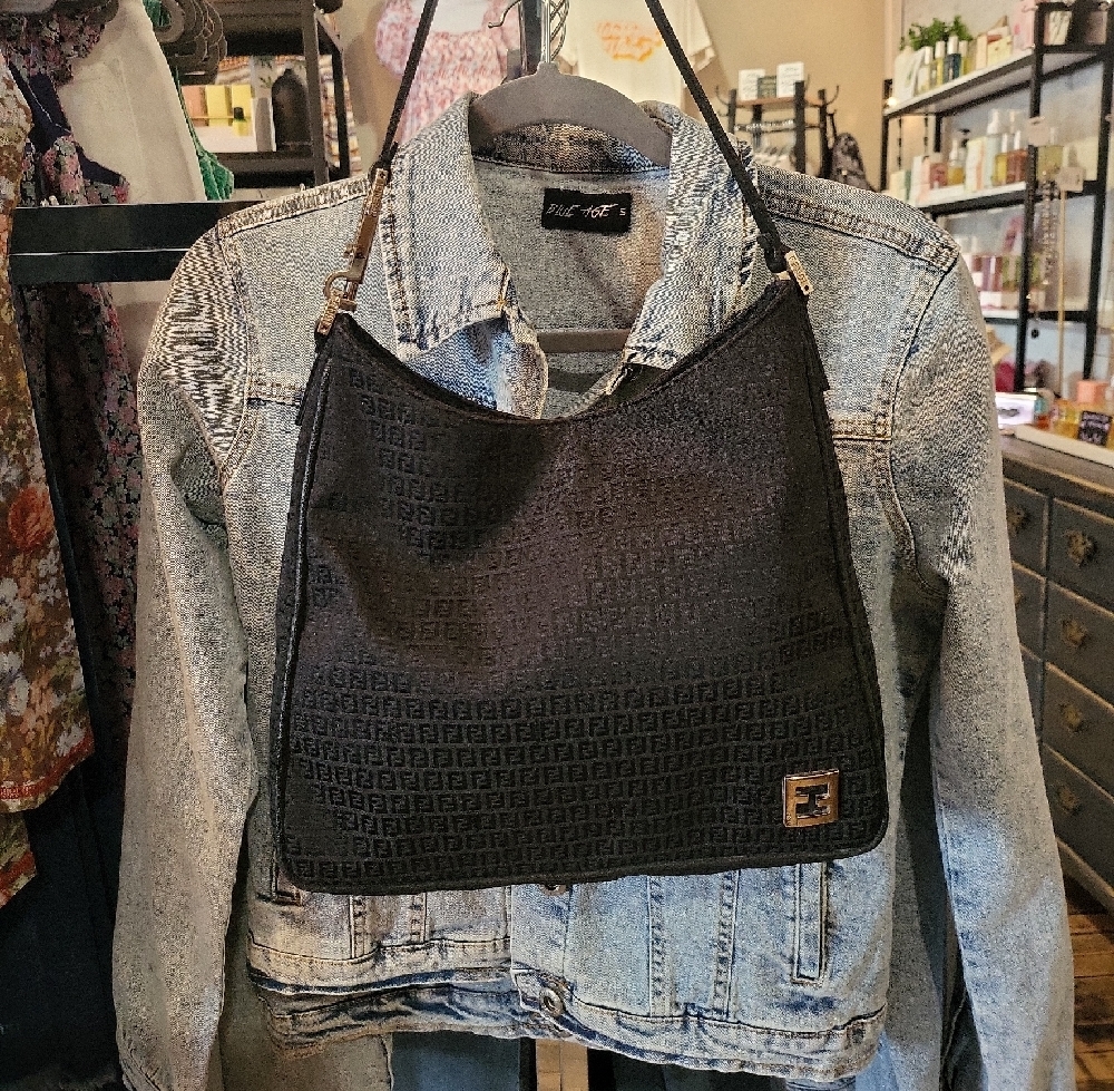 Fendi Black Textured Shoulder Bag